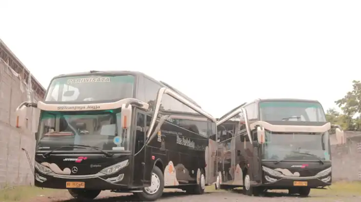 Bus Pariwisata 99Tranjaya
