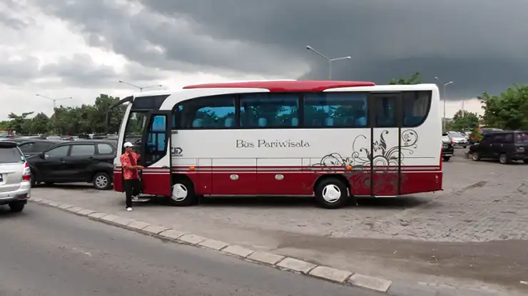 Bus Pariwisata JDTrans Wisata