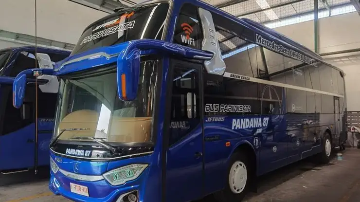 Bus Pariwisata Pandawa 87