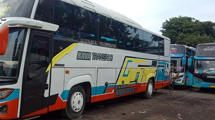 Bus Pariwisata Rava Transindo
