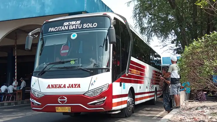 Jadwal Keberangkatan Bus Aneka Jaya Solo Pacitan