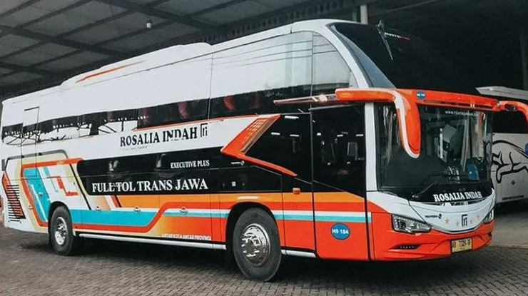 PO Rosalia Indah Bus Terbaik di Indonesia