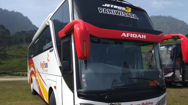 Yoshi Trans Holiday PO Bus Pariwisata Terbaik di Bandung
