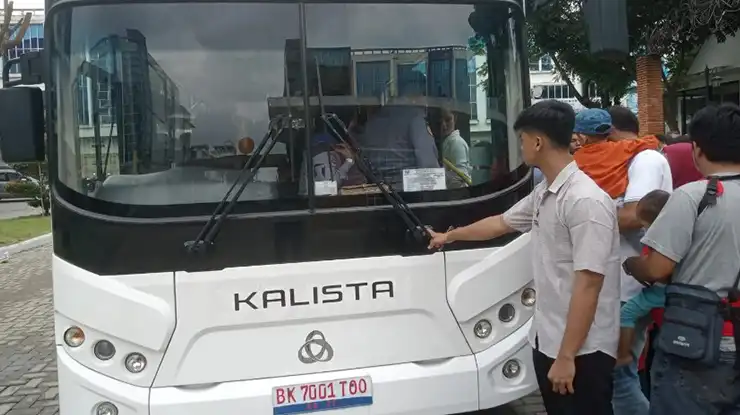 Halte Bus Listrik Medan