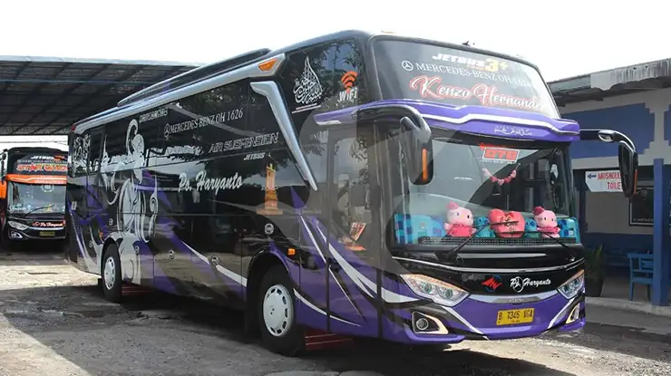 Harga Tiket Bus PO Haryanto Surabaya Jakarta