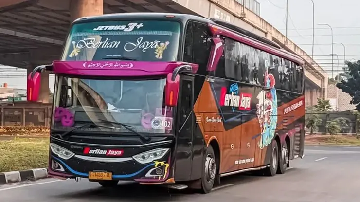 Kelas Bus Berlian Jaya Purwodadi Jakarta