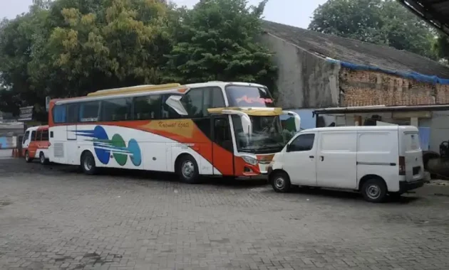 Tangkapan Gambar dari Samping Pool Bus Kramat Djati Pondok Pinang